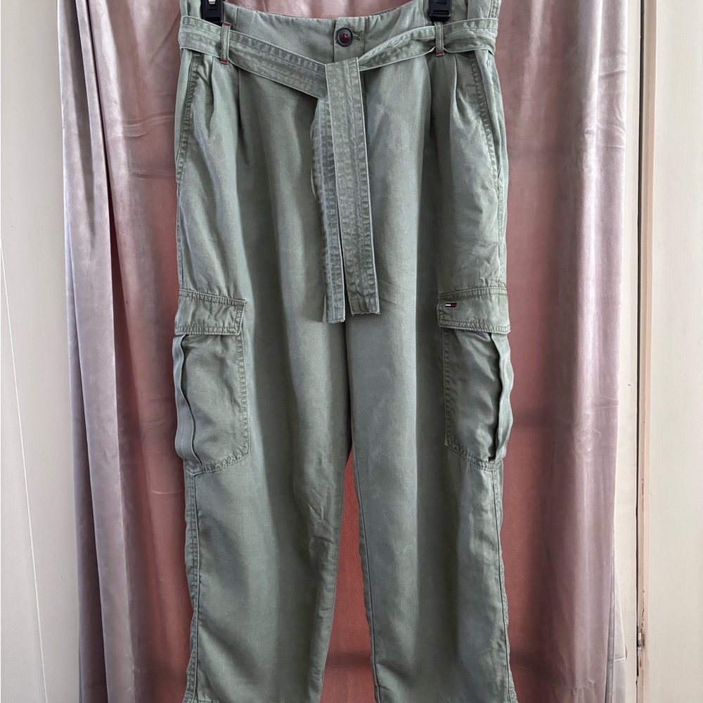 NWOT Tommy Jeans Khaki’s Sz 8